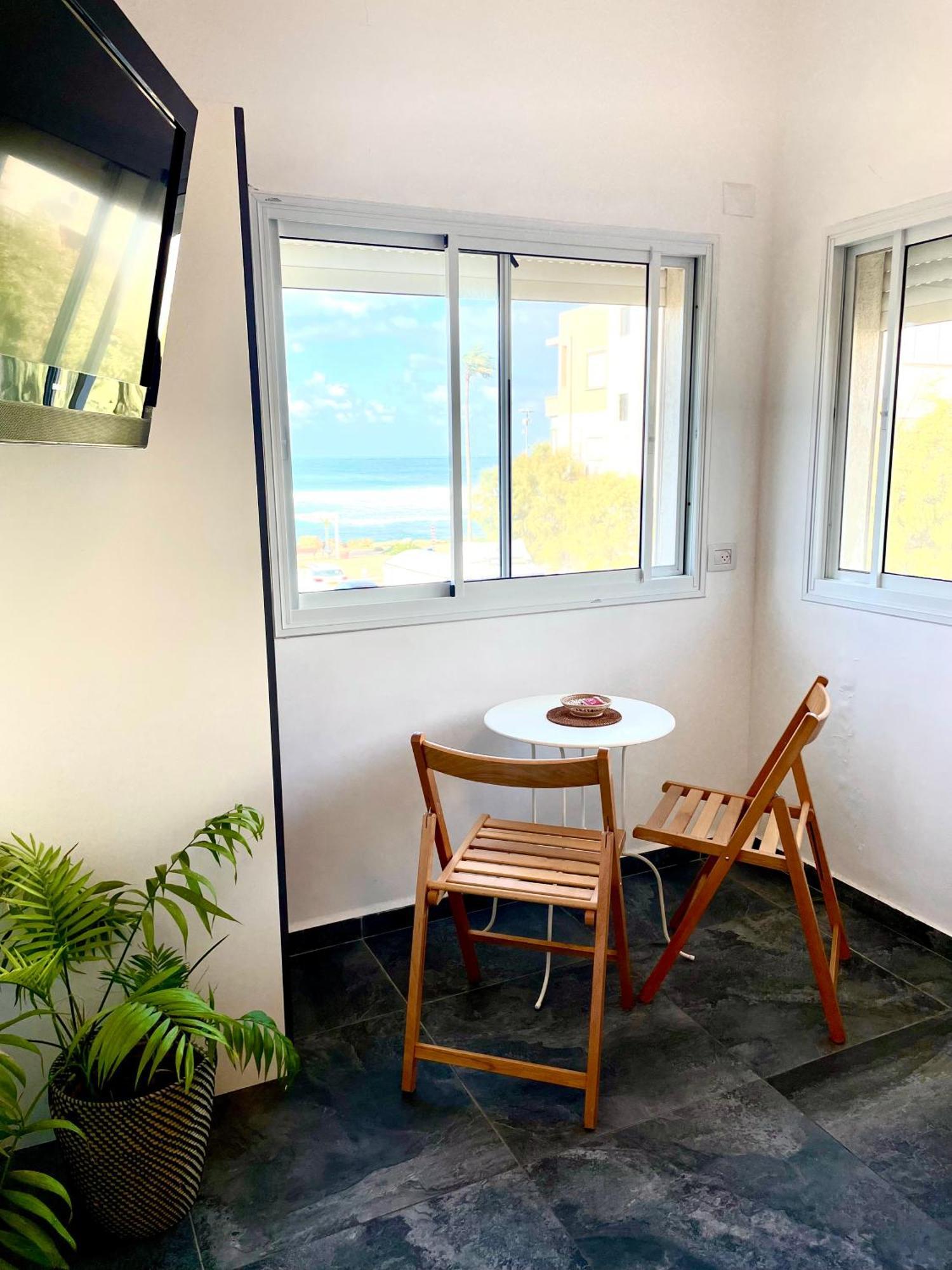 Sea View Cozy Apartment Хайфа Екстериор снимка
